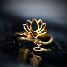  Justerbar ring Lotus guld